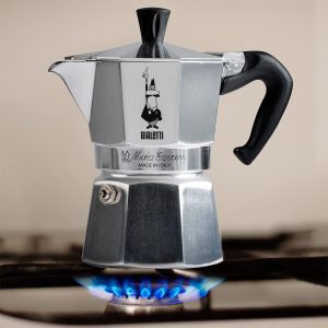 Bialetti - Moka Express: Ikonische Espressomaschine für die Herdplatte, macht echten Italienischen Kaffee, Moka-Kanne 3 Tassen (130ml), Aluminium, Silber, Alu 9