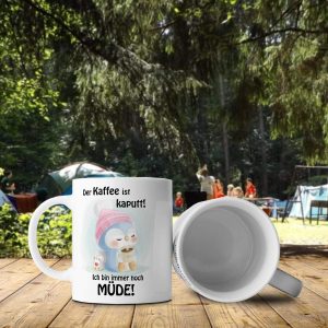 TRIOSK Pinguin Tasse Kaffee Kaputt Schlafmütze mit Spruch lustig Coffee Geschenk für Frauen Freundin Pinguinliebhaber Arbeit Büro Kollegin Weiß, Keramik 300ml 18