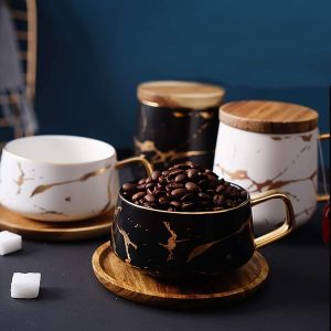 VETIN Cappuccino Tassen mit Unterteller, Tasse Marmor, 300 ml Espressotassen aus Porzellan für Tee Kaffee Cappuccino, Kaffee-Tassen mit Holzscheibe (Schwarz) 24