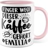 Kaffee-Tasse personalisiert mit Spruch lustig - FINGER WEG! Dieser Kaffee gehört eigener Name - Geschenk personalisierbar Geschenk-Idee Büro personalisieren Kaffee-Becher (Weiß & Rosa) 22