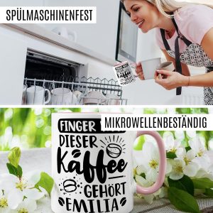 Kaffee-Tasse personalisiert mit Spruch lustig - FINGER WEG! Dieser Kaffee gehört eigener Name - Geschenk personalisierbar Geschenk-Idee Büro personalisieren Kaffee-Becher (Weiß & Rosa) 16
