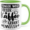 Kaffee-Tasse personalisiert mit Spruch lustig - FINGER WEG! Dieser Kaffee gehört eigener Name - Geschenk personalisierbar Geschenk-Idee Büro personalisieren Kaffee-Becher (Weiß & Grün) 20