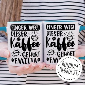 Kaffee-Tasse personalisiert mit Spruch lustig - FINGER WEG! Dieser Kaffee gehört eigener Name - Geschenk personalisierbar Geschenk-Idee Büro personalisieren Kaffee-Becher (Weiß & Blau) 12