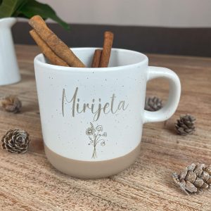Personalisierte Tasse mit Namen und Gravur | Keramik Steingut Tasse mit Blumenmotiv | Geschenk für Freundin, Ehefrau oder Familie | Kaffeetasse 360ml groß | Geburtstags Geschenke Frauen (Name+Blume) 24